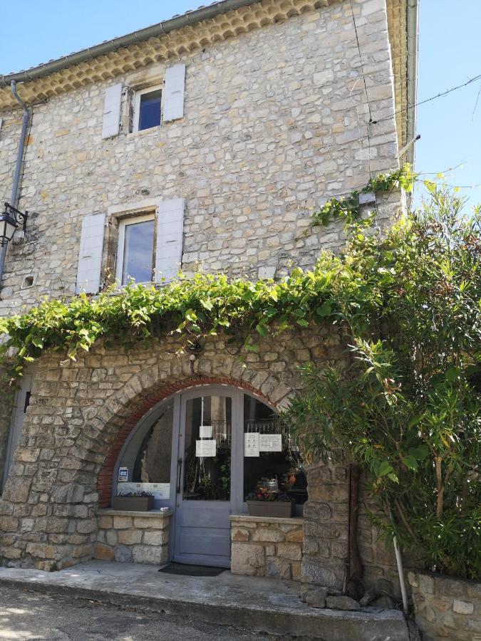 Auberge De L Helvie Chez Coco & Ricou Valvigneres Exterior photo